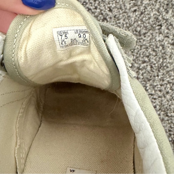 Women’s Velcro Vans - Picture 6 of 6